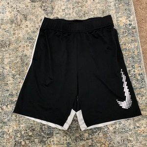 Nike dri-fit size m boys black and gray shorts